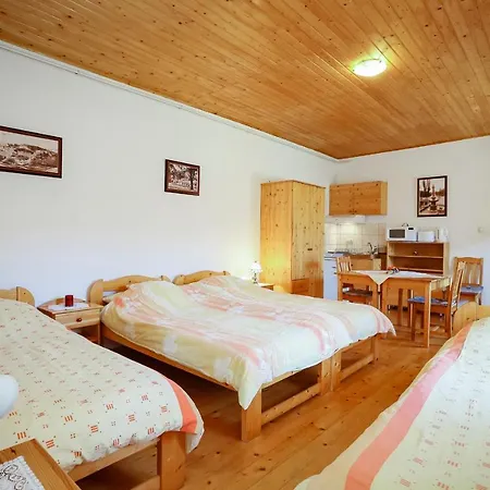 게스트하우스 Eletfa Vendeghaz *