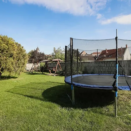 Eletfa Vendeghaz * Eger